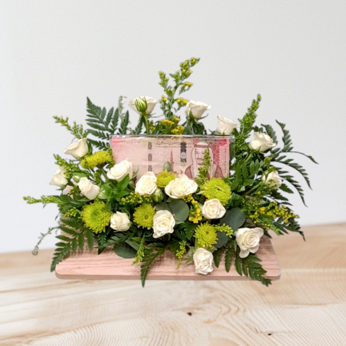 تنسيق صندوق اكريلك مبلغ مالي .