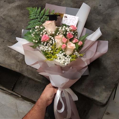 باقة ورد جوري و جبسوفيليا