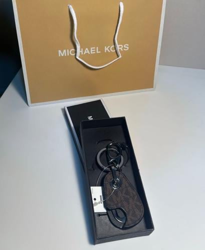 ميداليه مايكل كورس بني