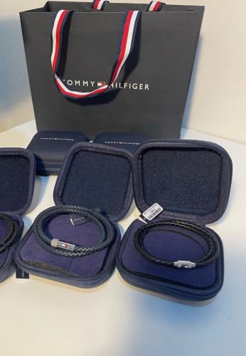 اسواره تومي هيلفيقر رجالي