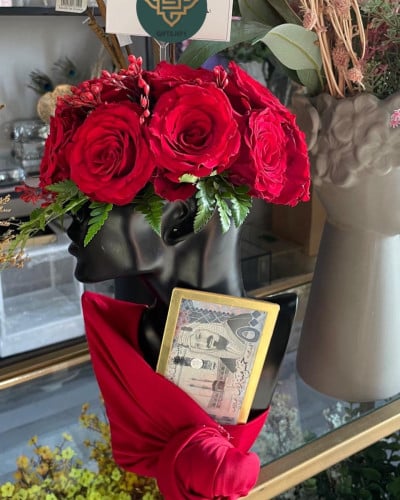 استاند الملكه مع التنسيق