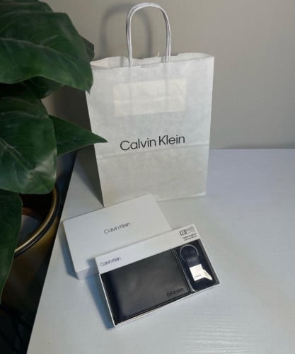 طقم كالفن كلاين ميداليه ومحفظه