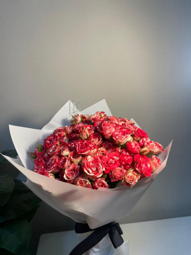 باقه ورد وتشوكلت ڤيلان