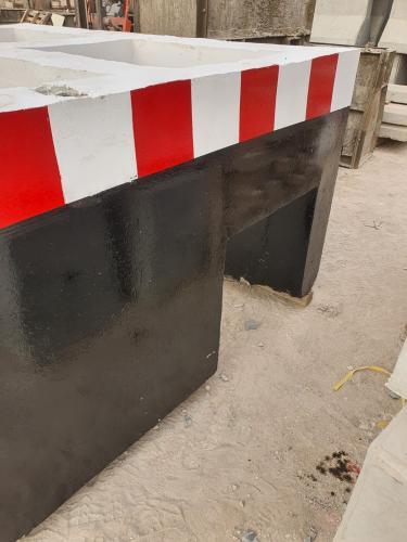 قاعدة محطة الكهرباء