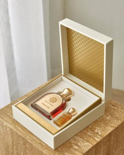 عطر  وايت عود من فخر الامارات