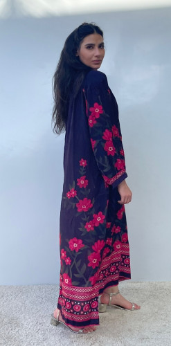 ثوب اسود حرير 100٪ 100silk kaftan in black
