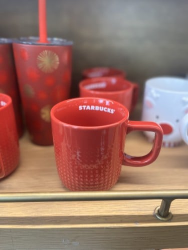 Winter red mug