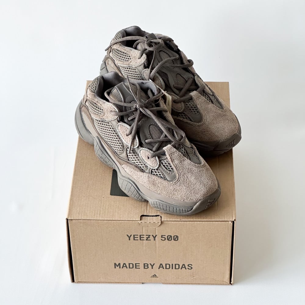 YEEZY BOOST 500
