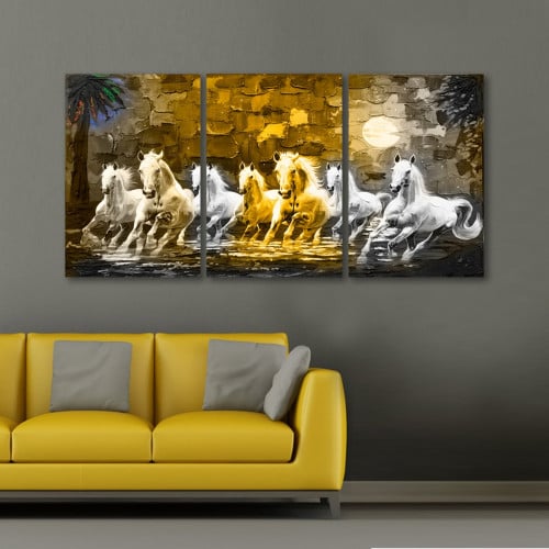 ثلاث لوحات قماشية مودرن بتصميم حصان