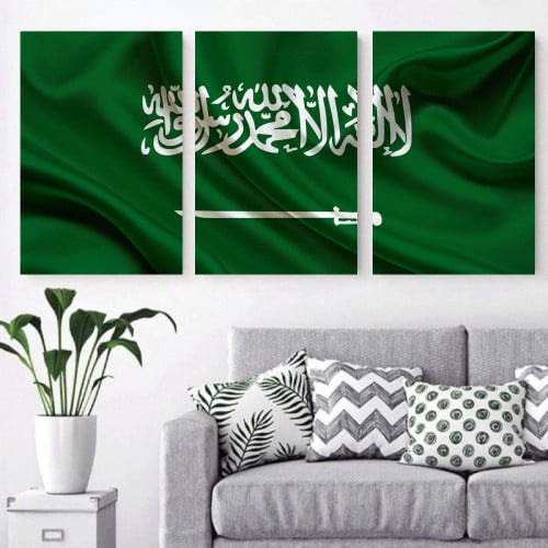 ثلاث لوحات قماشية علم المملكة العربية السعودية