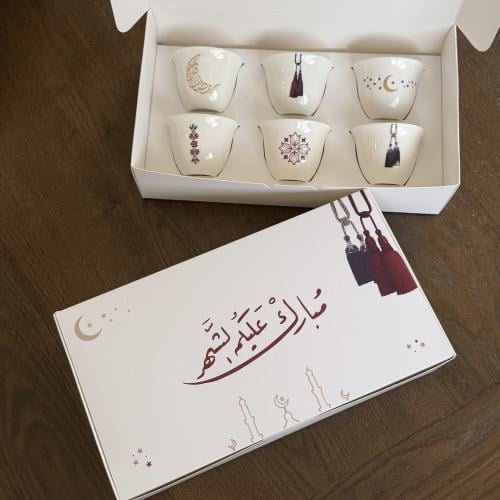 ٦ فناجيل قهوه مع بوكس