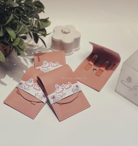 طقم أدوات أظافر