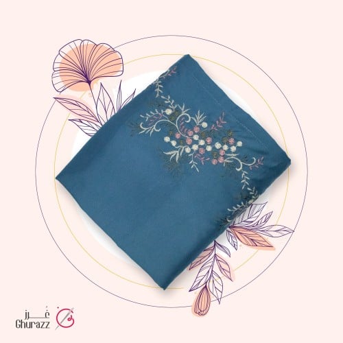 شرشف صلاة أزرق داكن مطرز