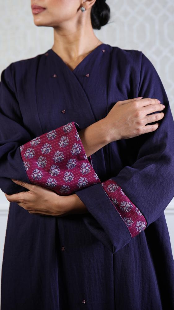 عباية صيفية فاخرة باللون البنفسجي