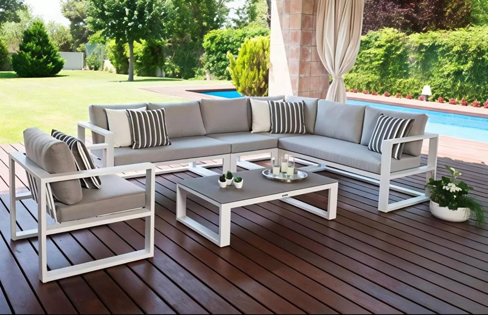 أثاث خارجي للحديقة: جلسات حدائق عصرية ومتينة بأسعار تنافسية