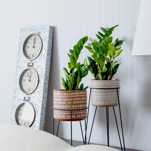 حوض سيراميك مع قوائم حديد 6686