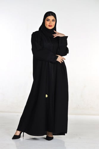 عباية منسوجة من قماش الكريب المخطط مع طرحتها