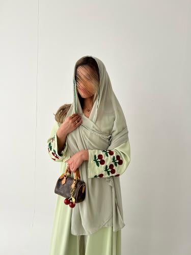 Cherry abaya