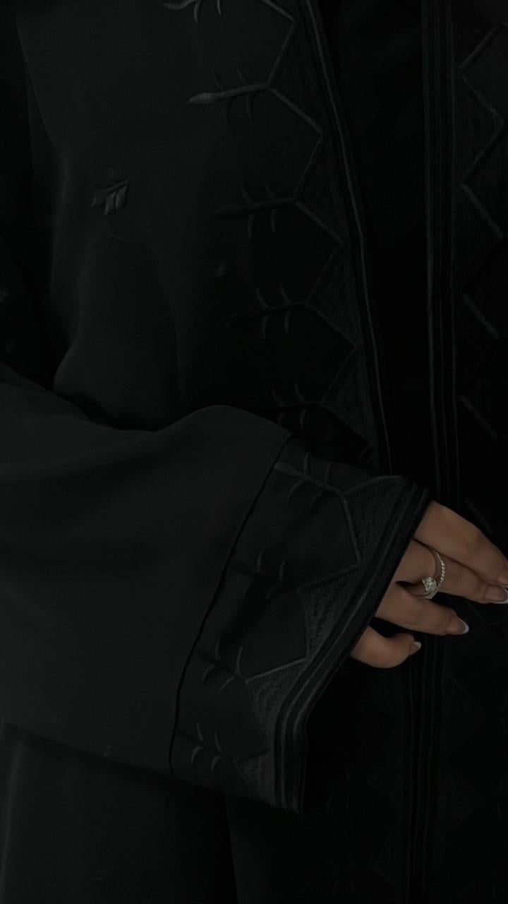 شادن اسود كلوش كم عادي