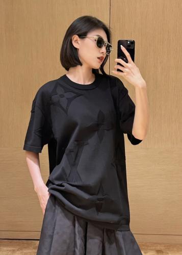 تيشيرت من لوي فيتون