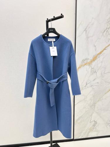 معطف ديور من الجاكار السويسري صناعه يدوي