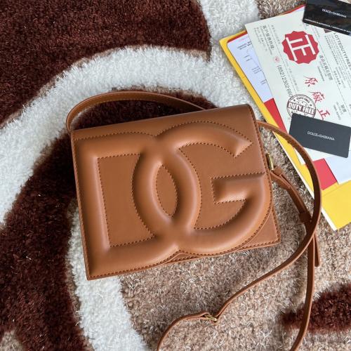 D&G مقاس 20 سم