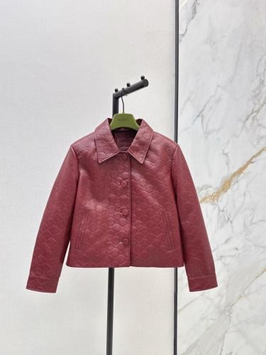 جاكيت انيق من قوتشي