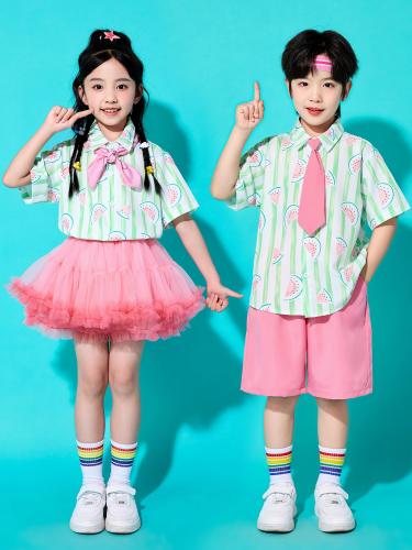 طقم اطفال بنات وأولاد مع الجوارب واكسسوار الشعر