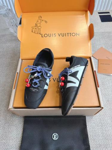 LV Sneakerina
