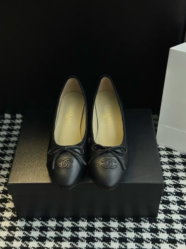 هيلز شانيل انيق جدا