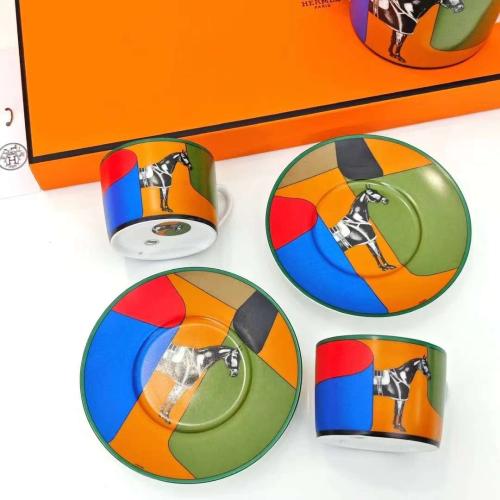 مجموعة 4 قطع Hermes