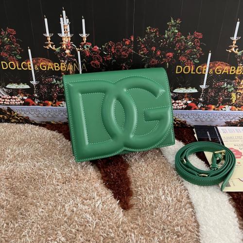 D&G مقاس 20 سم