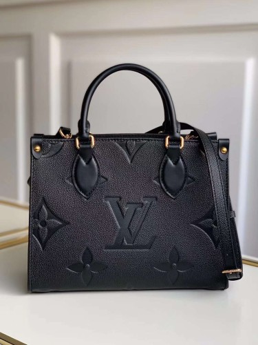 LV Tote ماستر 25 سم