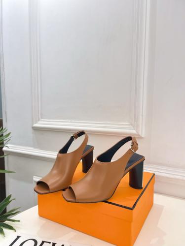 هيلز انيق من هيرمز