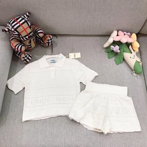 طقم اطفال فندي