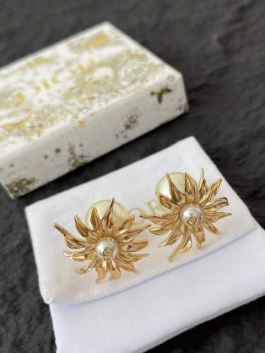 حلق ديور مع الملحقات