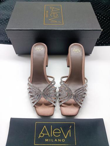 هيلز Alevi Milano