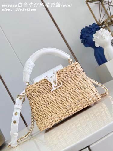 LV Capucines مقاس 21 سم