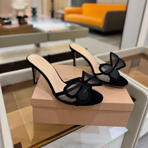 هيلز انيق من  GIANVITO ROSSI