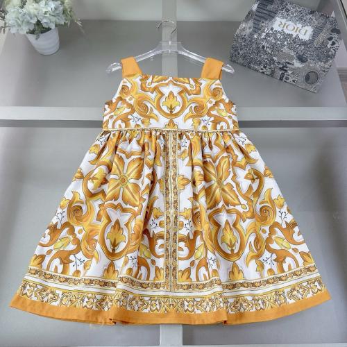 فستان اطفال دولتشي اند غبانا