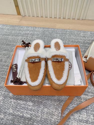 فلات انيق من Hermes