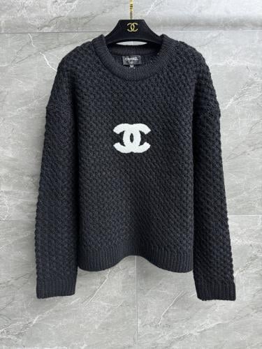 سويتر من شانيل