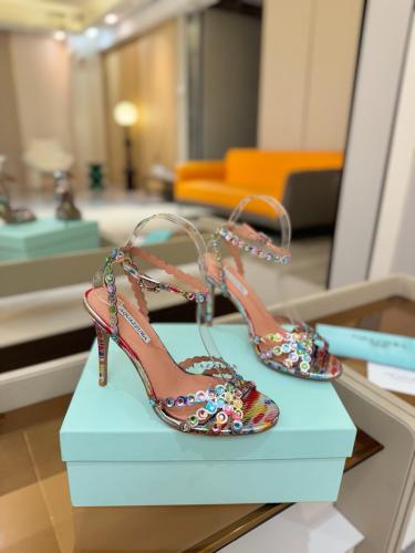 هيلز انيق من Aquazzura