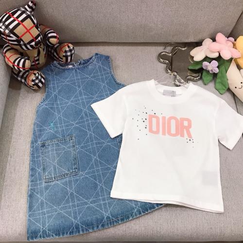 طقم اطفال ديور