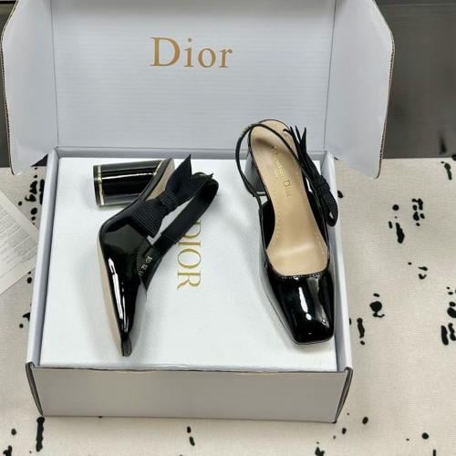 هيلز انيق من ديور