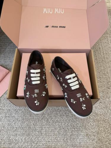 شوز ميو ميو انيق جدا