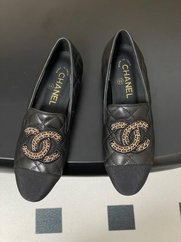 شوز انيق من شانيل