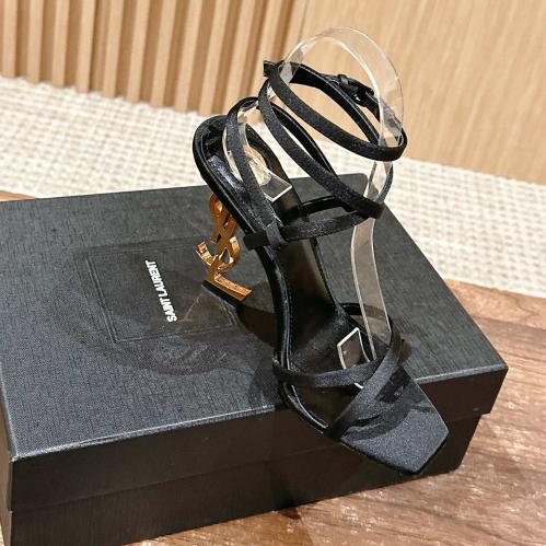 هيلز YSL انيق جدا