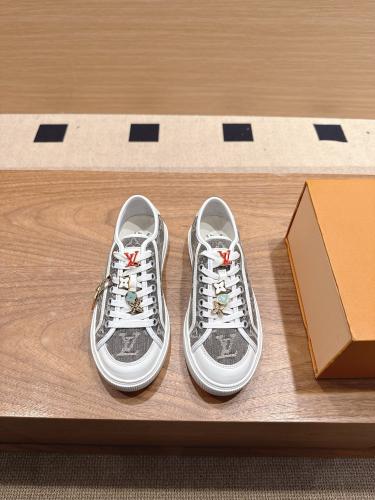 سنيكرز لوي فيتون انيق جدا