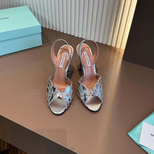 هيلز انيق من Aquazzura